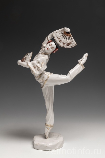danko-n.ya.-balerina-a.p.-pavlova-v-konczertnom-nomere-umirayushhij-lebed-na-muzyku-sen-sansa.-1931-1934-©-gosudarstvennyj-russkij-muzej_novyj-razmer