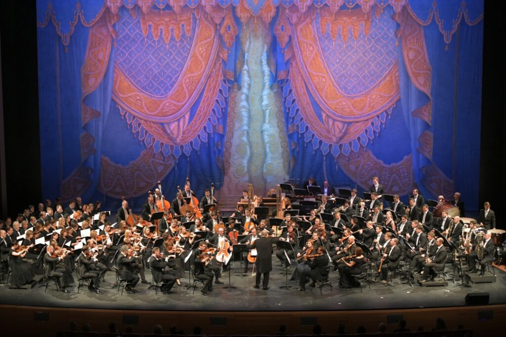 Валерий Гергиев и оркестр Мариинского театра начинают гастроли в Испании